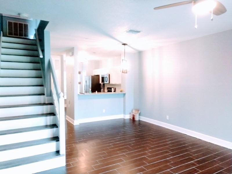 211 Countryside Key Blvd - Photo 3 of 18