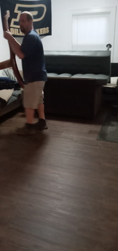 610 Dodge St - Photo 3 of 13