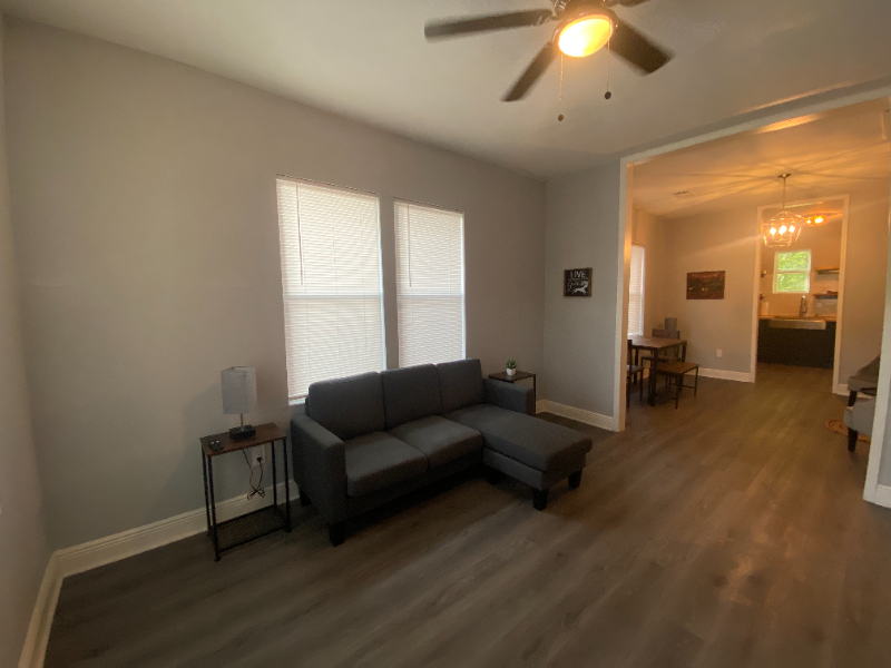 3509 W 10th St - Photo 2 of 9