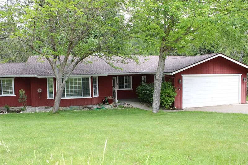 2410 Coachman Rd - Photo 3 of 4