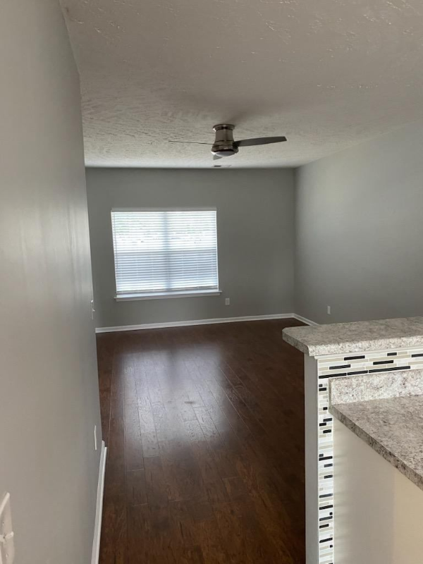 2341 New Holland Cir - Photo 4 of 18