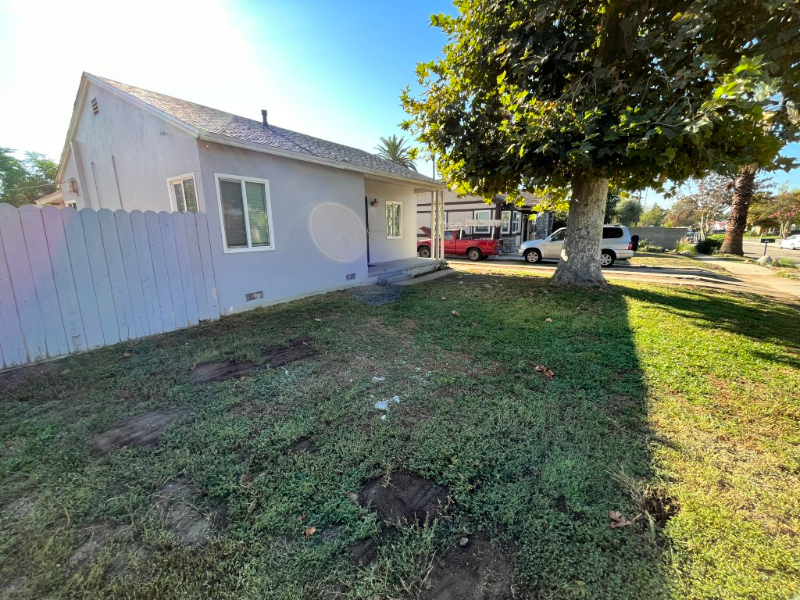 3229 N Stoddard Ave - Photo 3 of 21