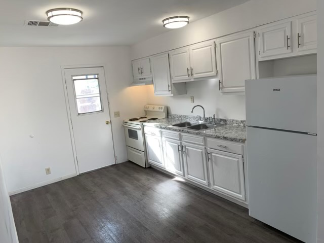 270 E California St #270 - Photo 2 of 9