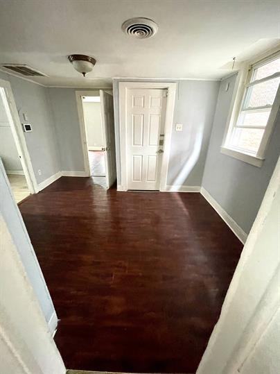 215 Front Street - Photo 2 of 7