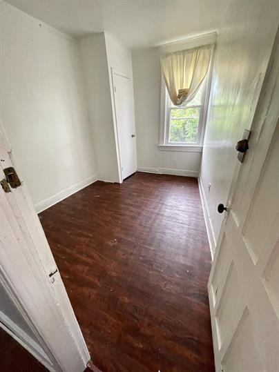 215 Front Street - Photo 3 of 7