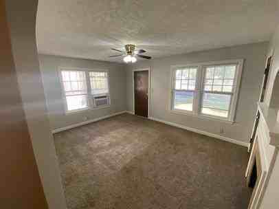 347 West Republic Avenue - Photo 3 of 8