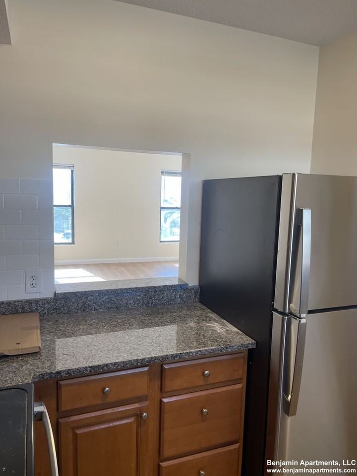 57 Riverside Ave #17G - Photo 3 of 24