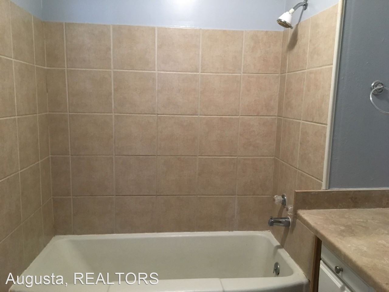 1789 N 17th St - Photo 3 of 8