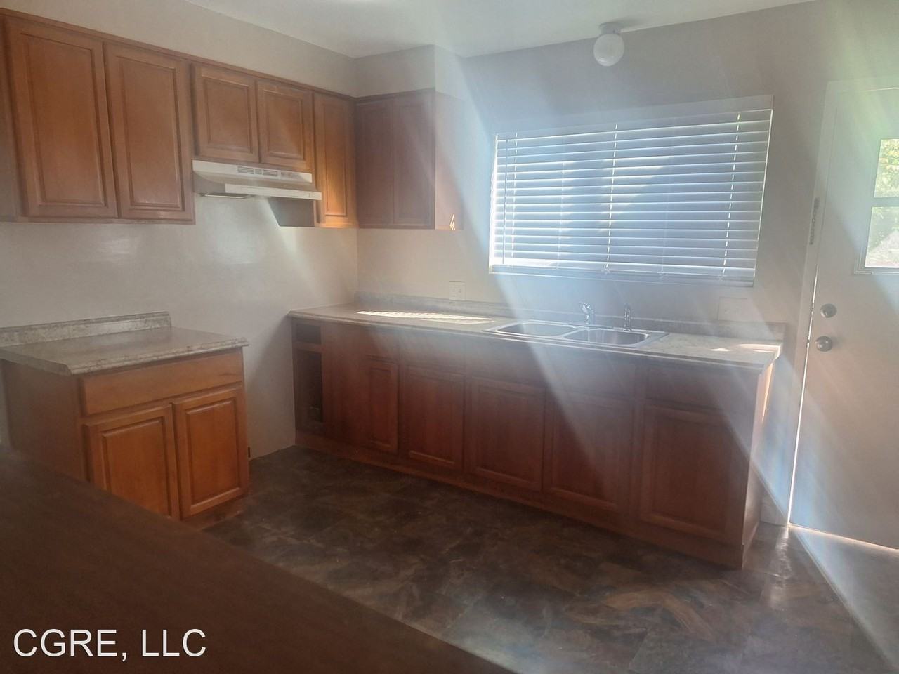 1574-1586 Pacific Ave - Photo 2 of 7