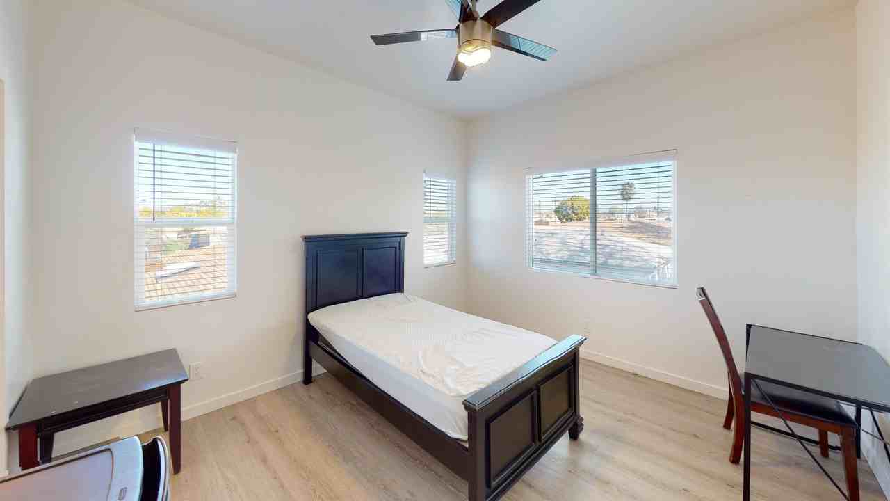 6223 Hobart St #1 - Photo 3 of 13