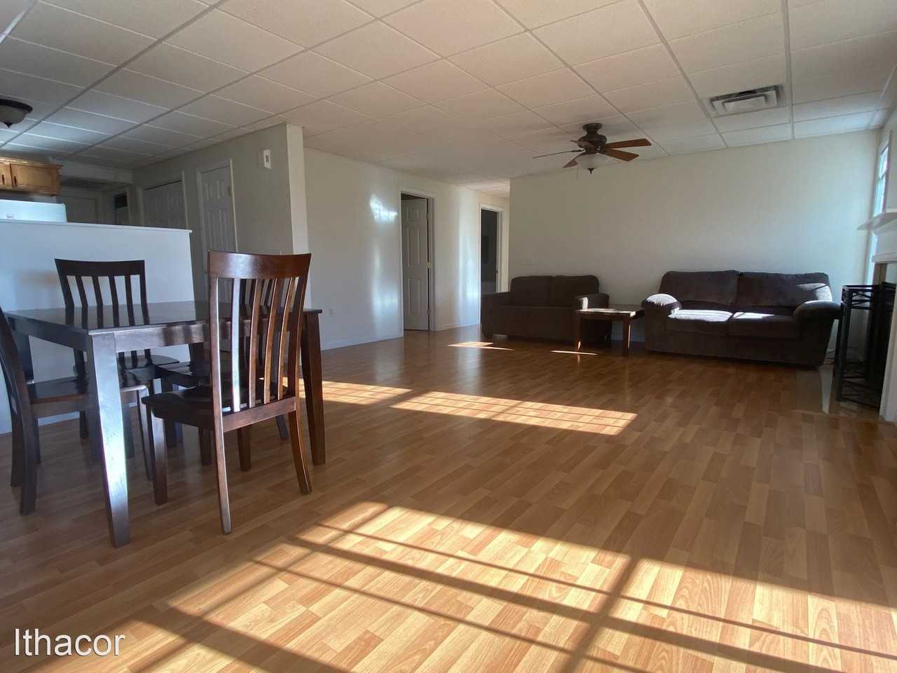 106 Wiedmaier Ct - Photo 2 of 10