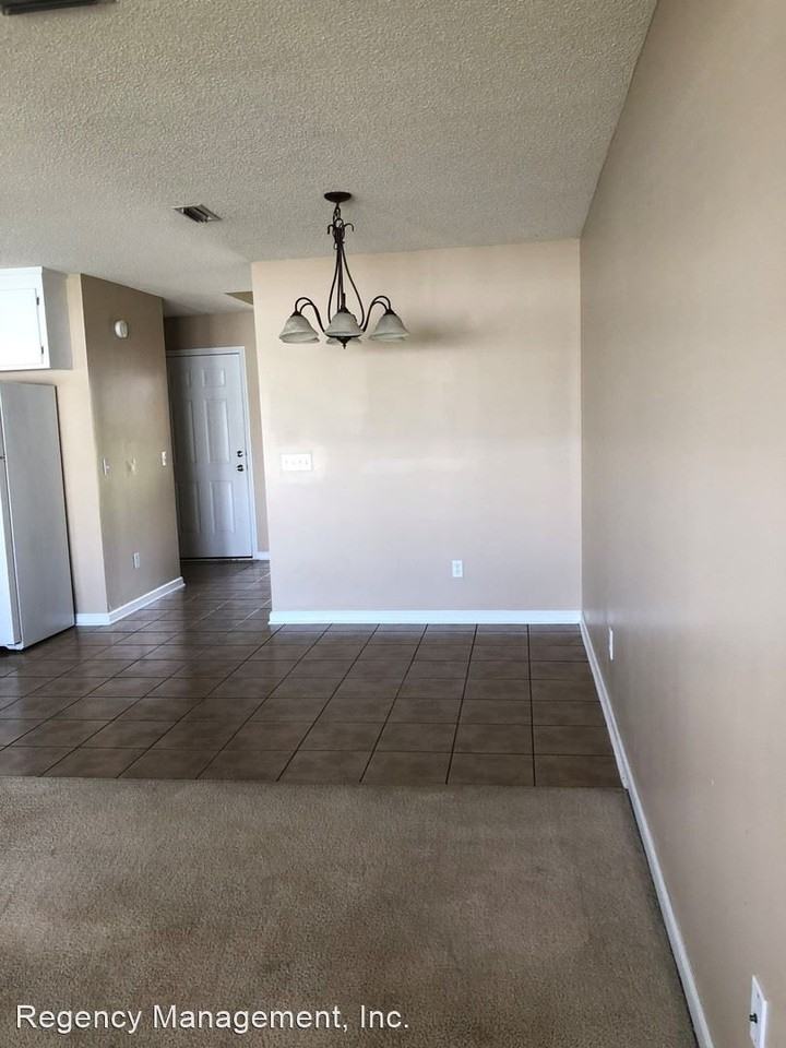 114 Winterberry Way - Photo 3 of 11