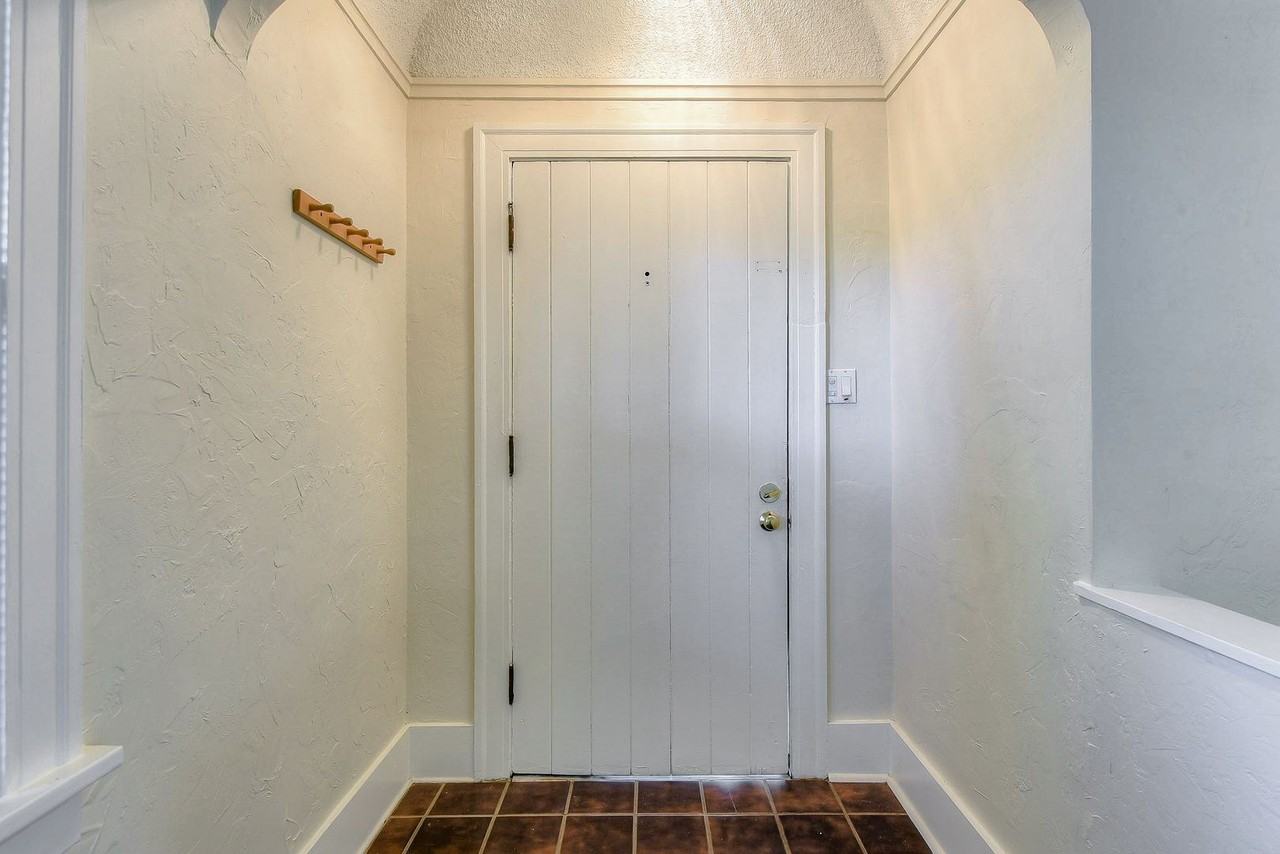 1155 Newhall St - Photo 2 of 23