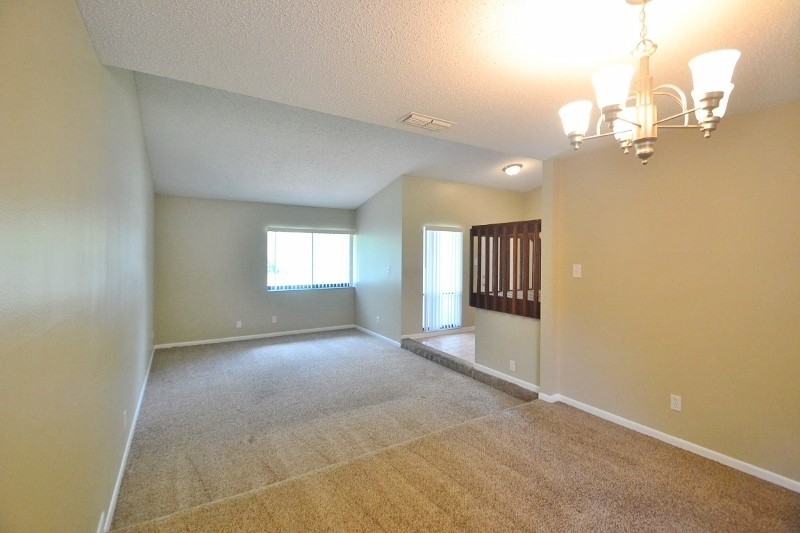 16212 Sawgrass Cir - Photo 2 of 14