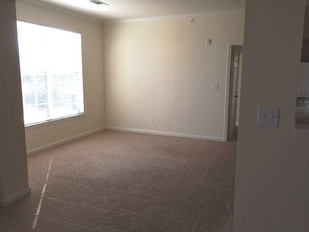 Regency at Lookout Canyon - Photo 2 of 23