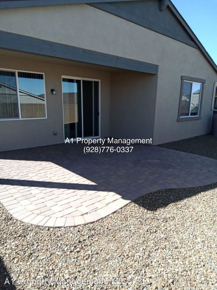 1384 Warbler Way - Photo 2 of 21