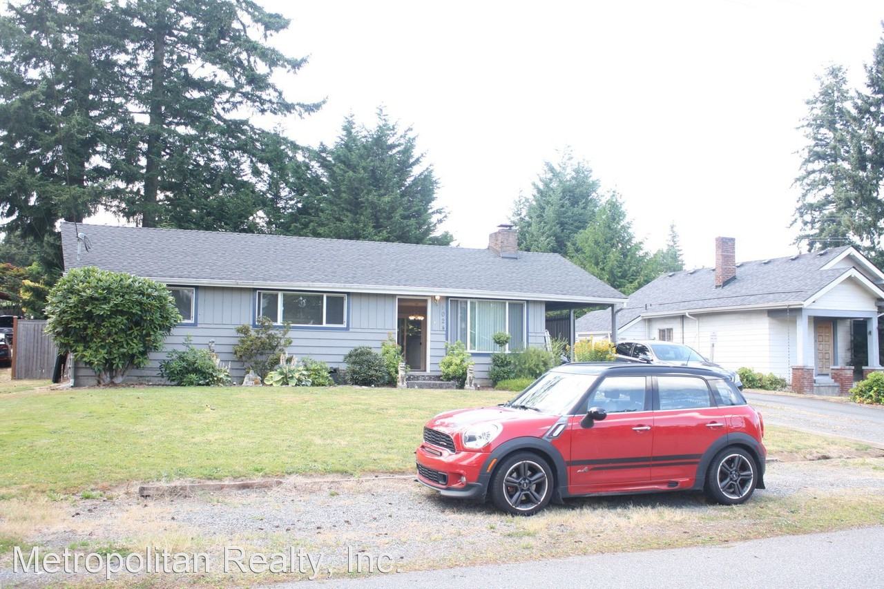 8024 Florida Dr - Photo 3 of 20