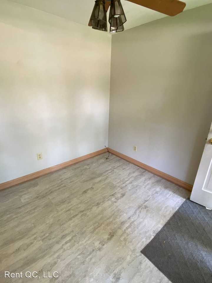 566 Forest Rd - Photo 3 of 22