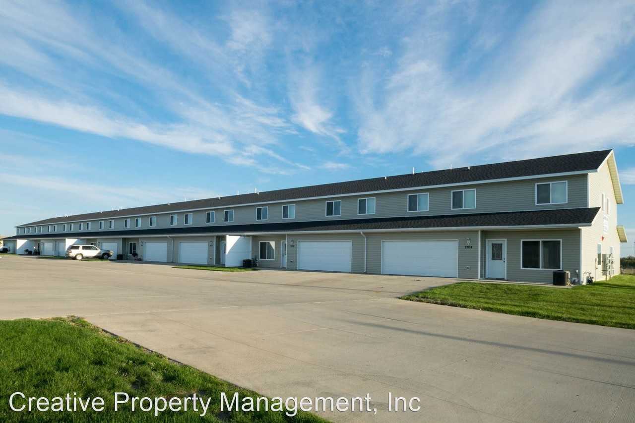 2102-2258 Landmark Circle - Photo 2 of 26