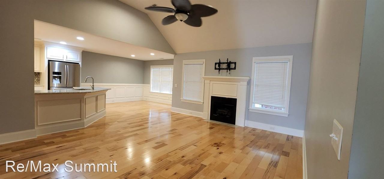 2930 S Wise Dr - Photo 2 of 43