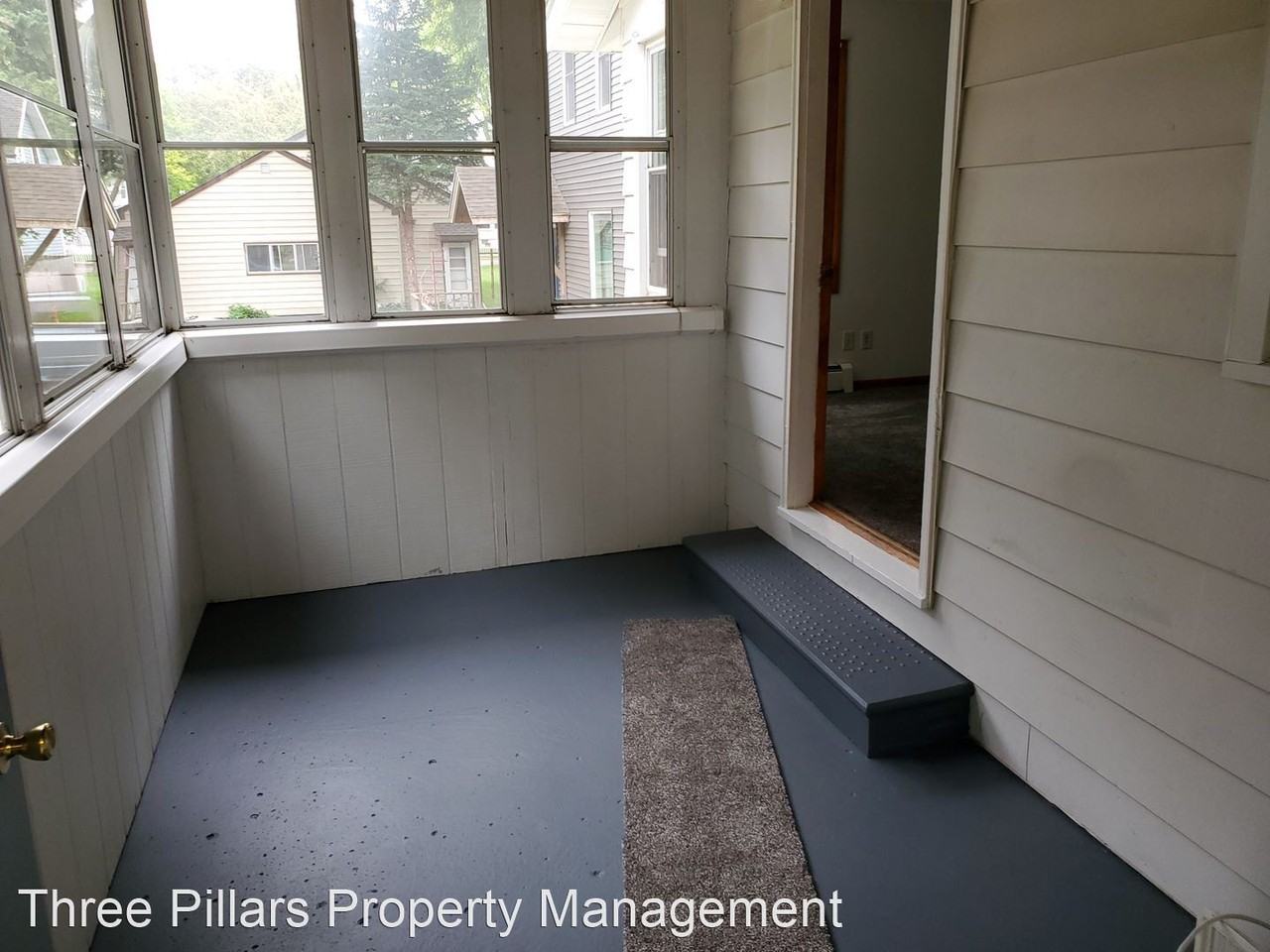 219 2nd St. NE - Photo 2 of 10