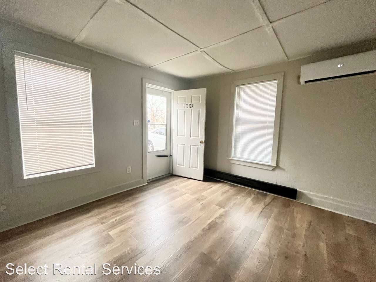 1006 S Road Street - Photo 2 of 10