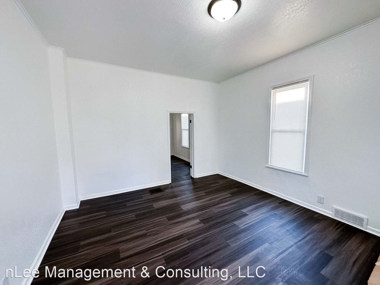 Remodeled Duplex - Photo 2 of 8