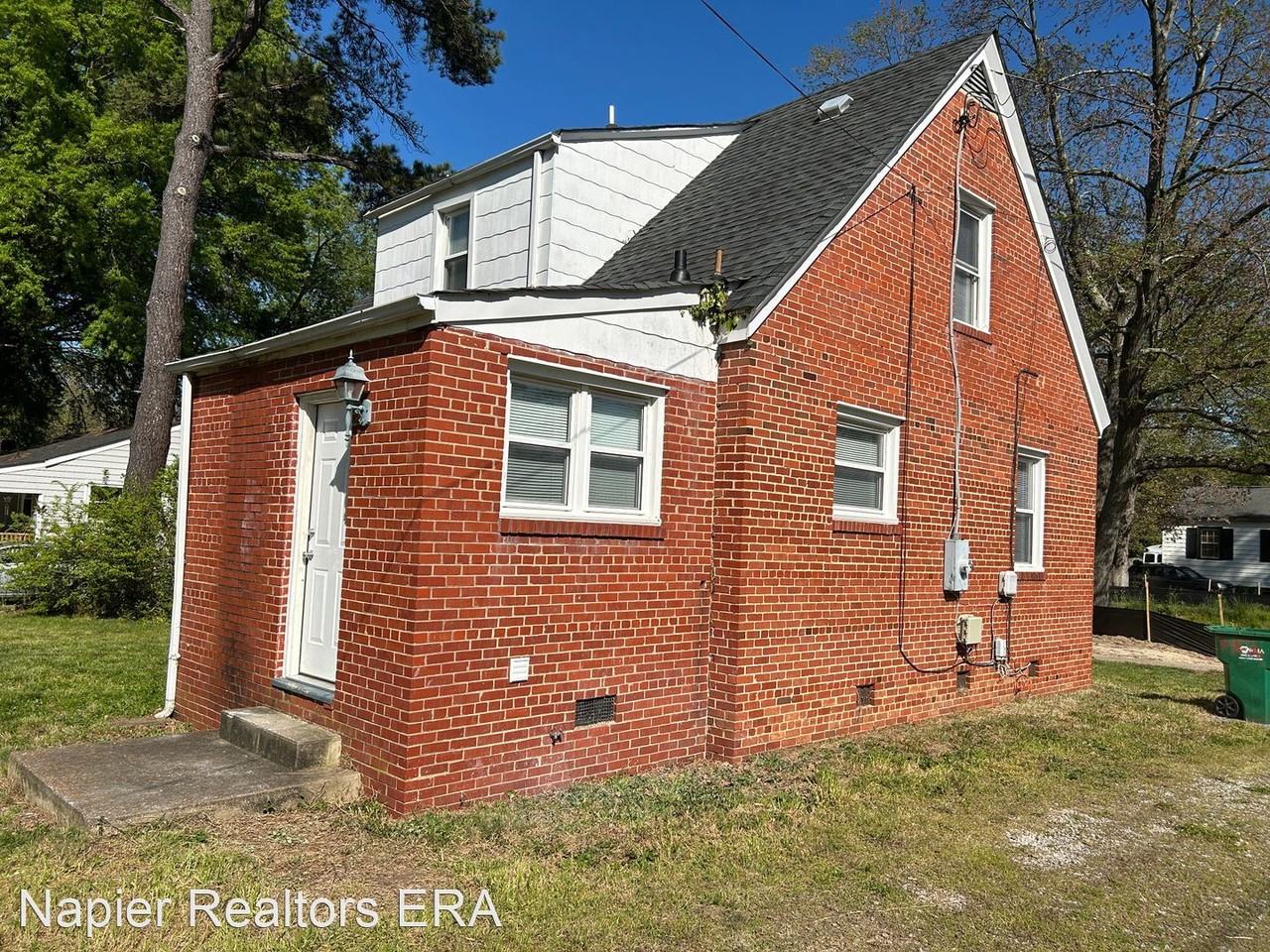 1130 Hollister Ave - Photo 3 of 16