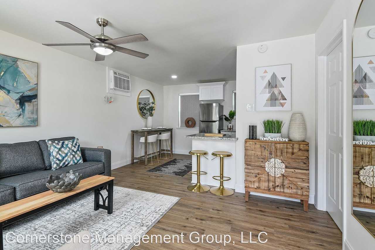 210/212 Centerville Street - Photo 2 of 4