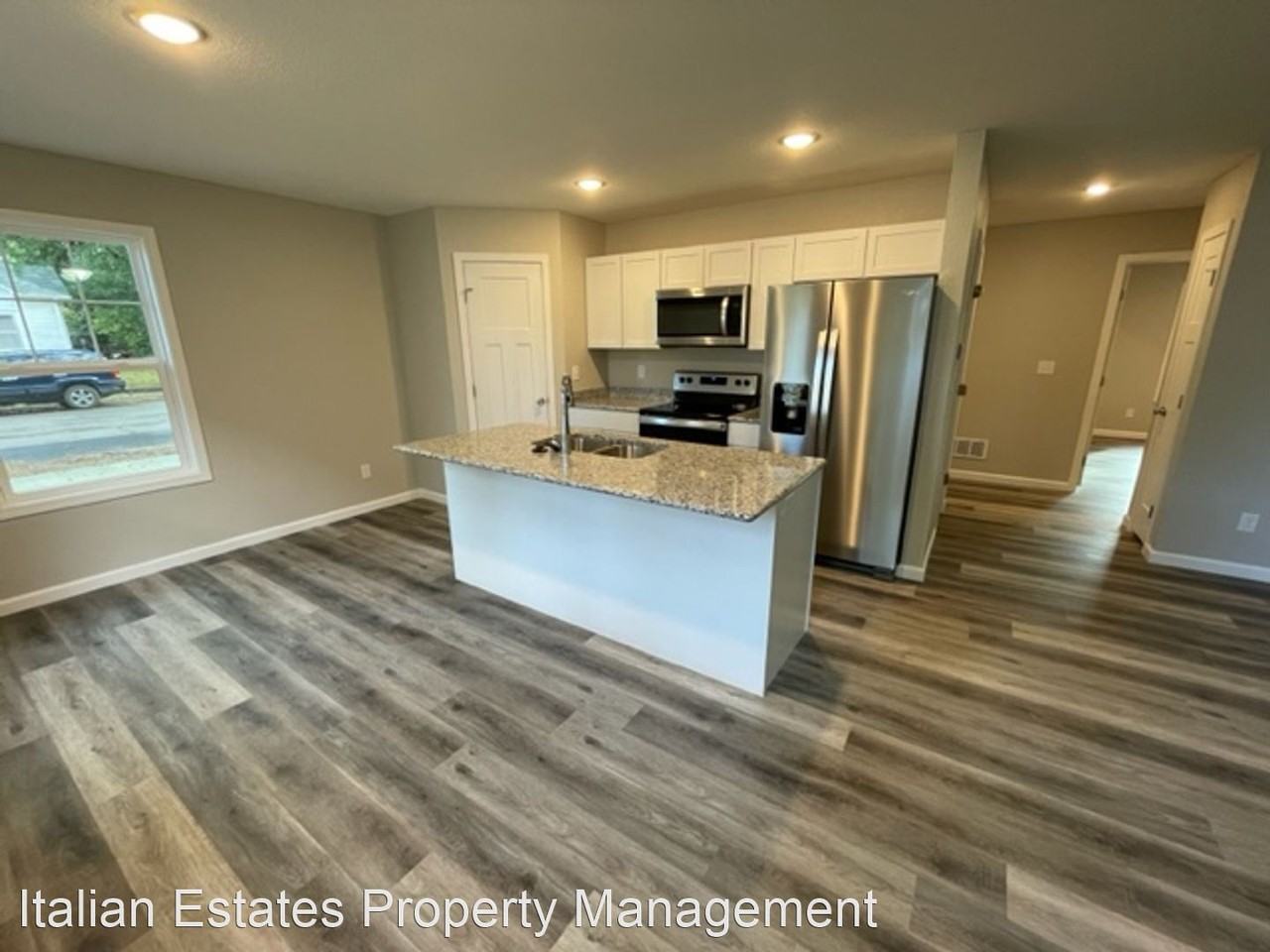 1111 Yuma St - Photo 3 of 13