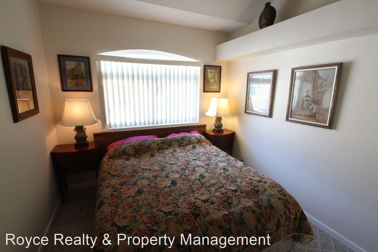 7130 Calabria Ct Apartments in University City, San Diego, CA 92122