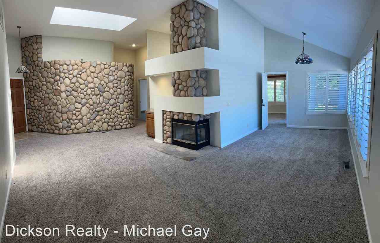 3336 Spring Creek Cir - Photo 2 of 16