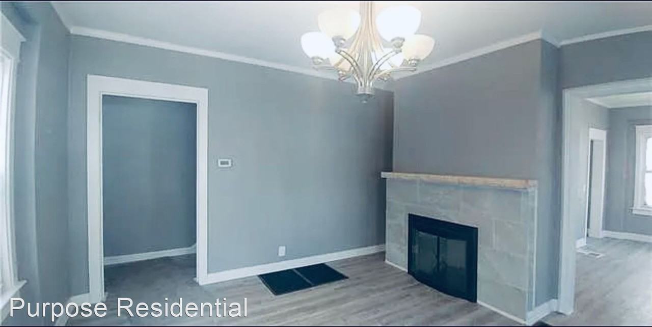 328 Spruce Ave - Photo 2 of 16