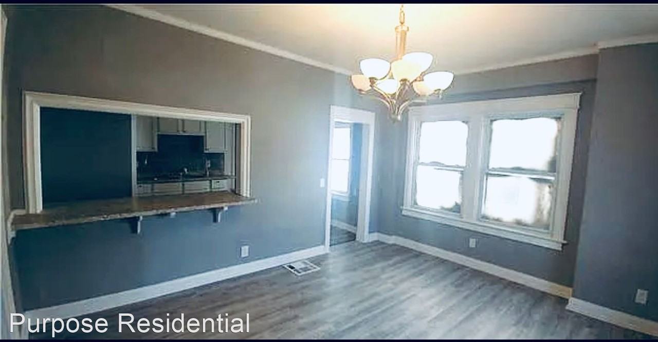 328 Spruce Ave - Photo 3 of 16