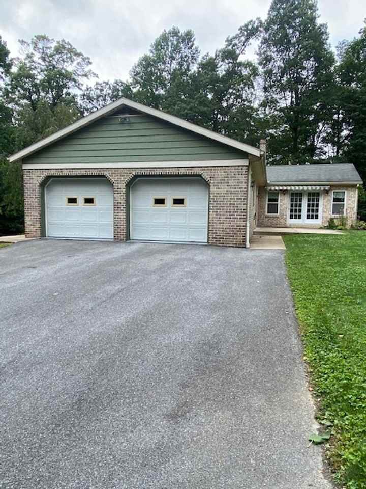 2323 Laurel Top Cir - Photo 2 of 21