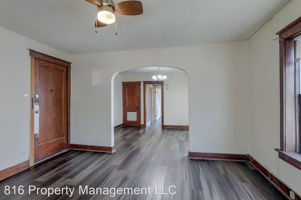 511-513 Prospect Ave - Photo 2 of 17