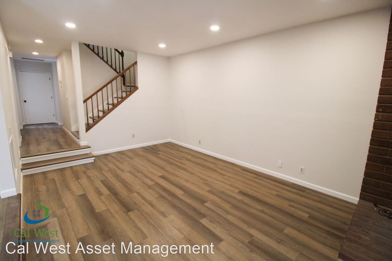 1168 Capri Dr - Photo 3 of 21