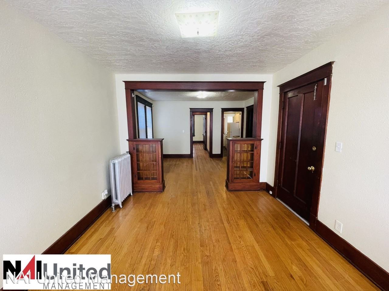 307 13th St - Photo 3 of 6