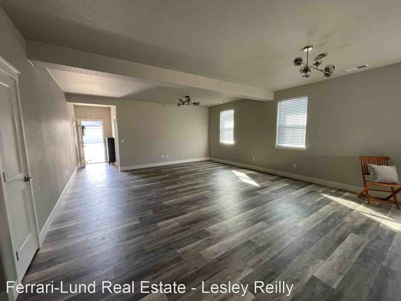 17847 Davis Meadow Ct - Photo 3 of 13