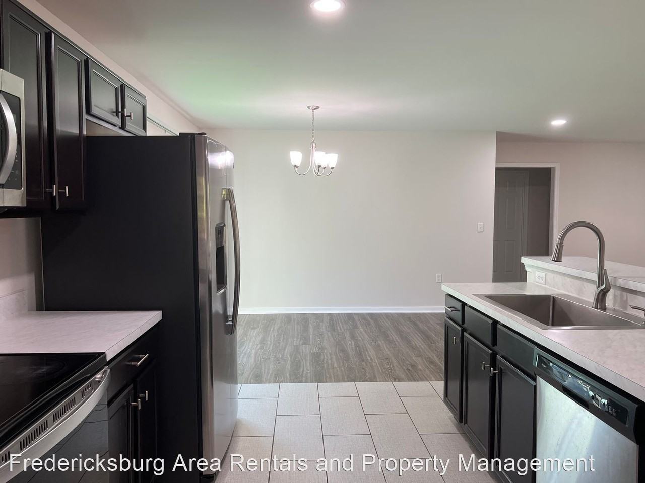 3617 Rapidan Hills Dr - Photo 3 of 30