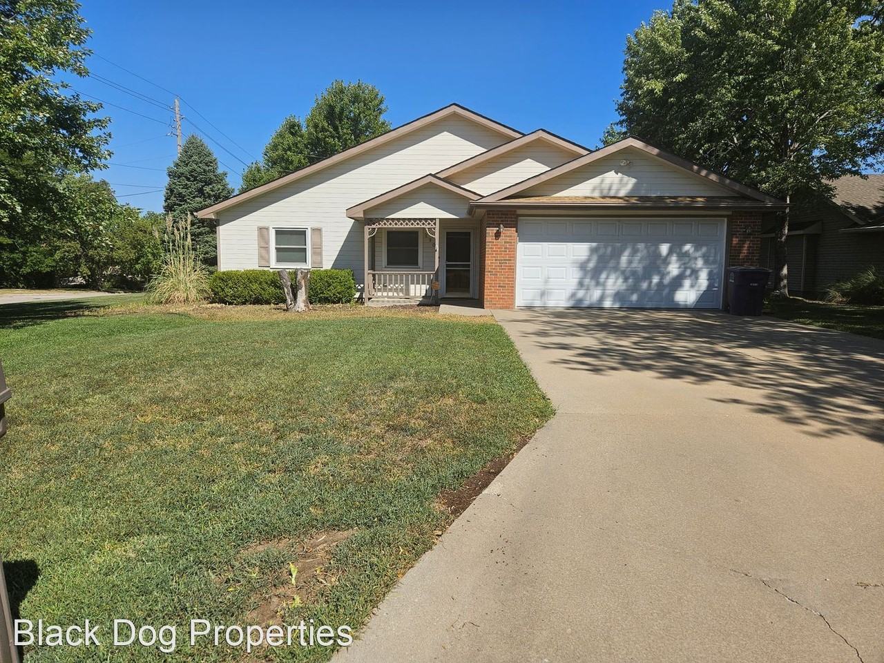 2908 Jeffrey Cir - Photo 2 of 16