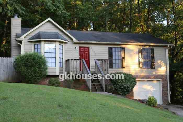 2657 Laburnum Dr - Photo 3 of 41