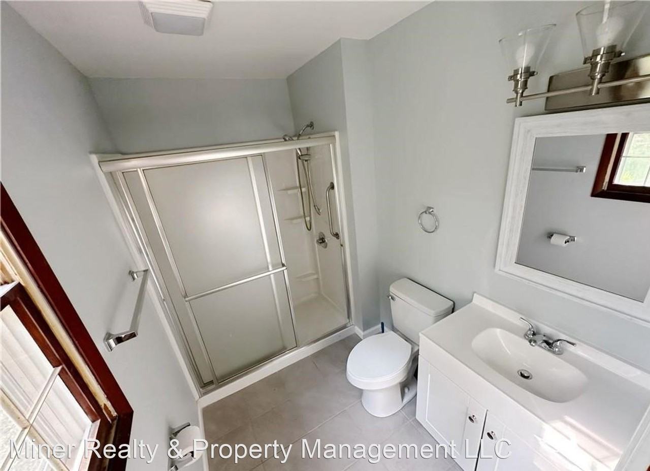 114 Knoll Wood Cir - Photo 3 of 34