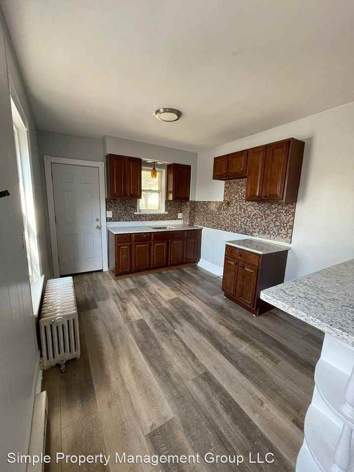 1321 Good Street - Photo 2 of 13