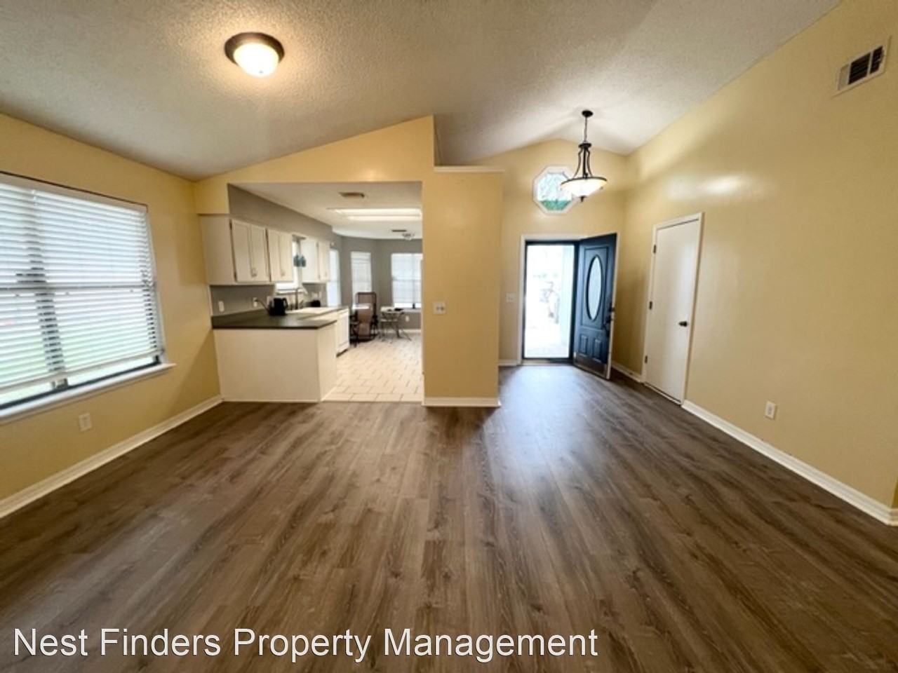 211 Winter Springs Way - Photo 3 of 30