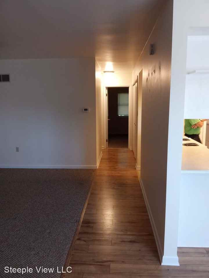 810 -816 Highland - Photo 3 of 11