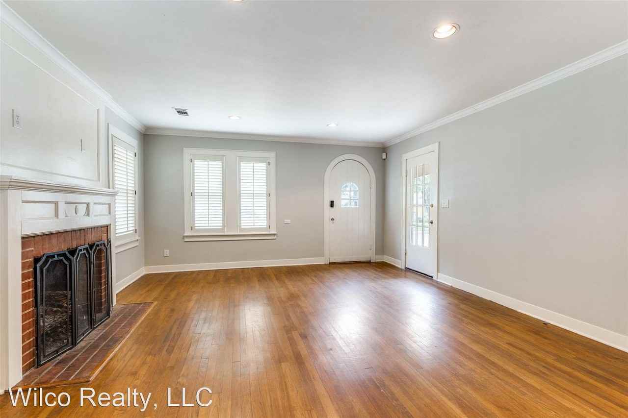 3913 Modlin Ave - Photo 3 of 12