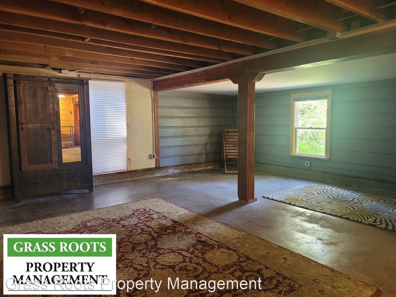 11524 N Bloomfield Rd - Photo 2 of 7