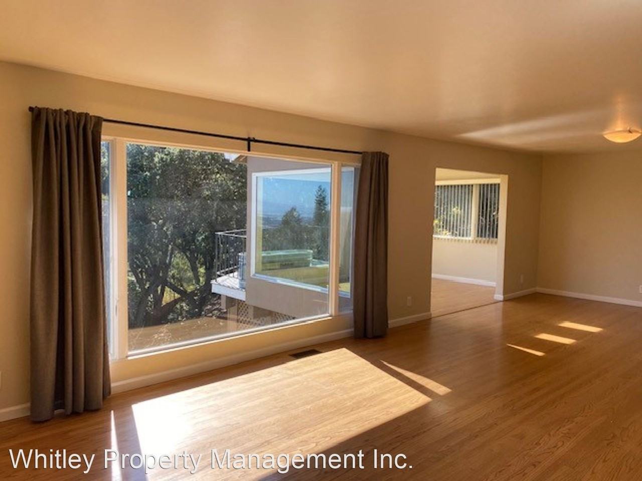 113 Club Dr - Photo 3 of 33
