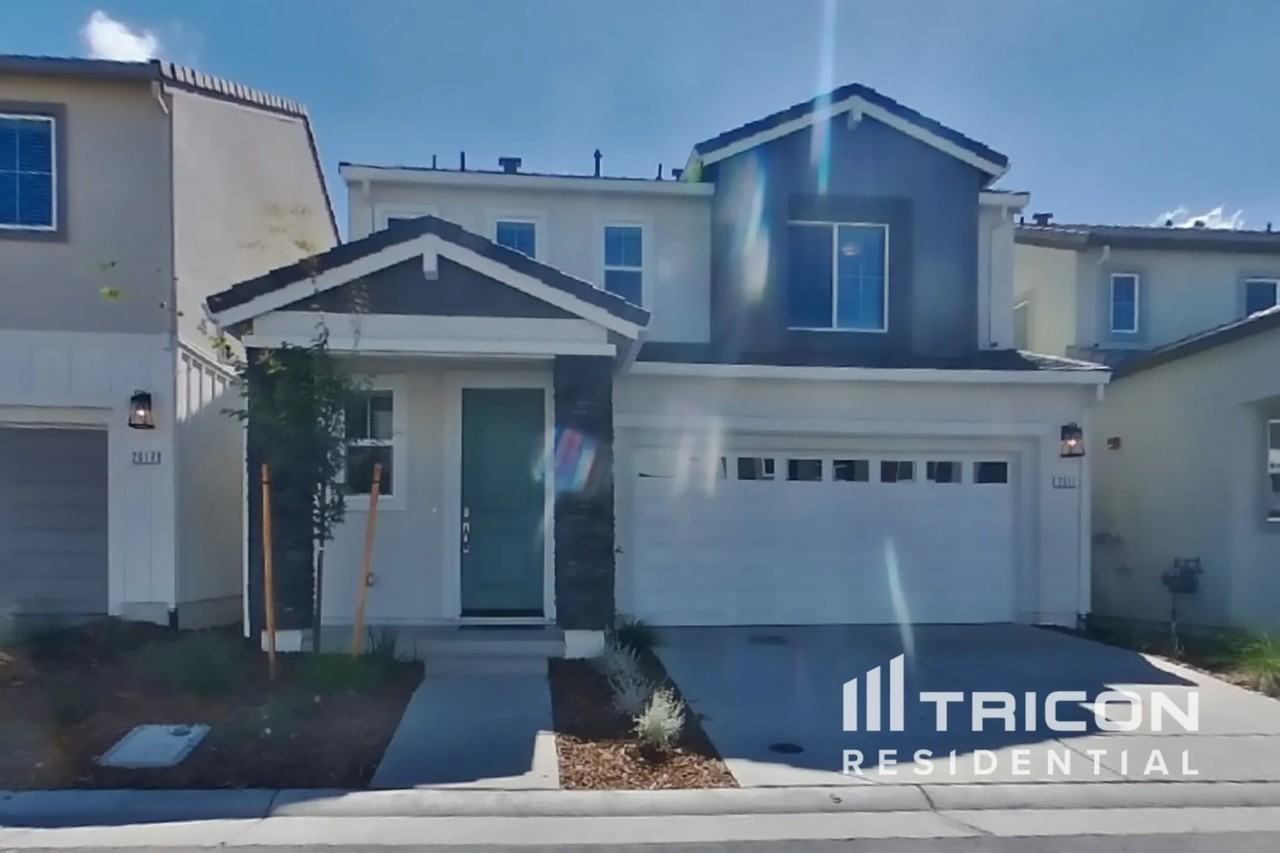 2611 Littleton Ln - Photo 2 of 24